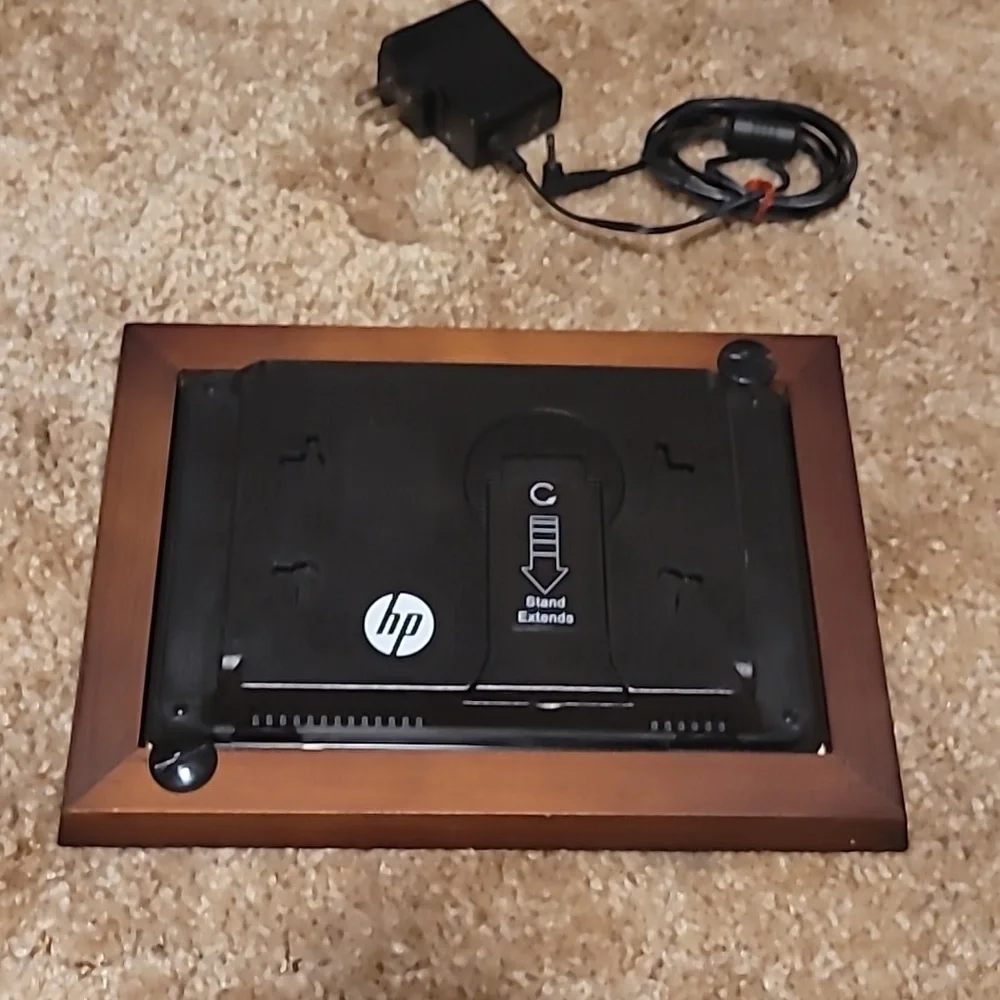 Digital picture frame